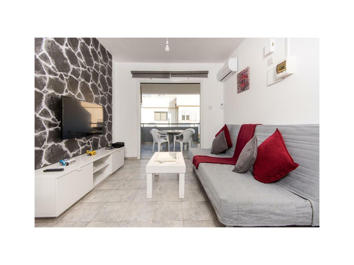 Holiday Apartment Ларнака Экстерьер фото